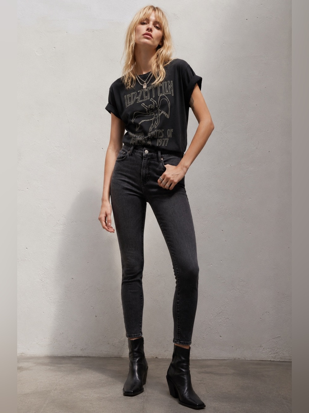 Reformation Avalon Washed Black High Rise Skinny Jeans Size 27 Stretchy